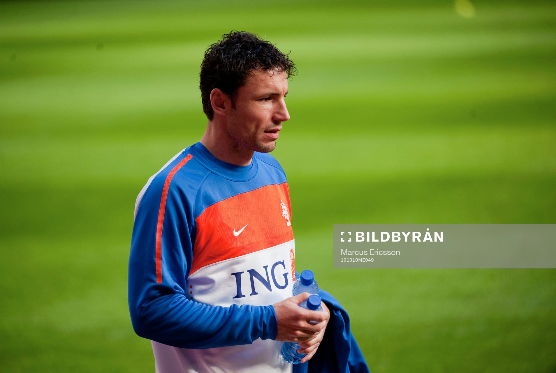 Mark van Bommel är skadad och deltog inte på träningen