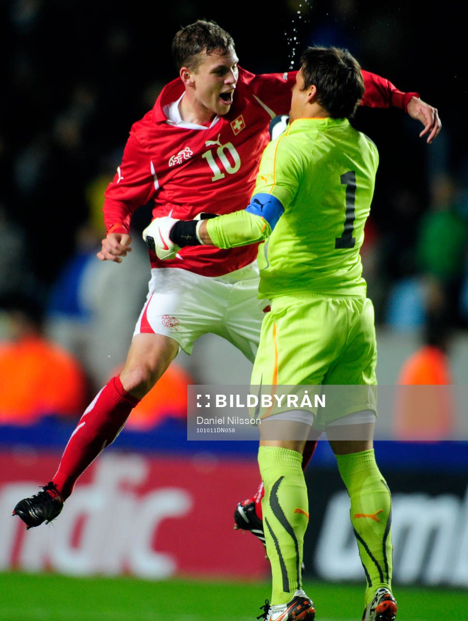 Fabien Frei och Yann Sommer, Schweiz (målvakt, jubel)