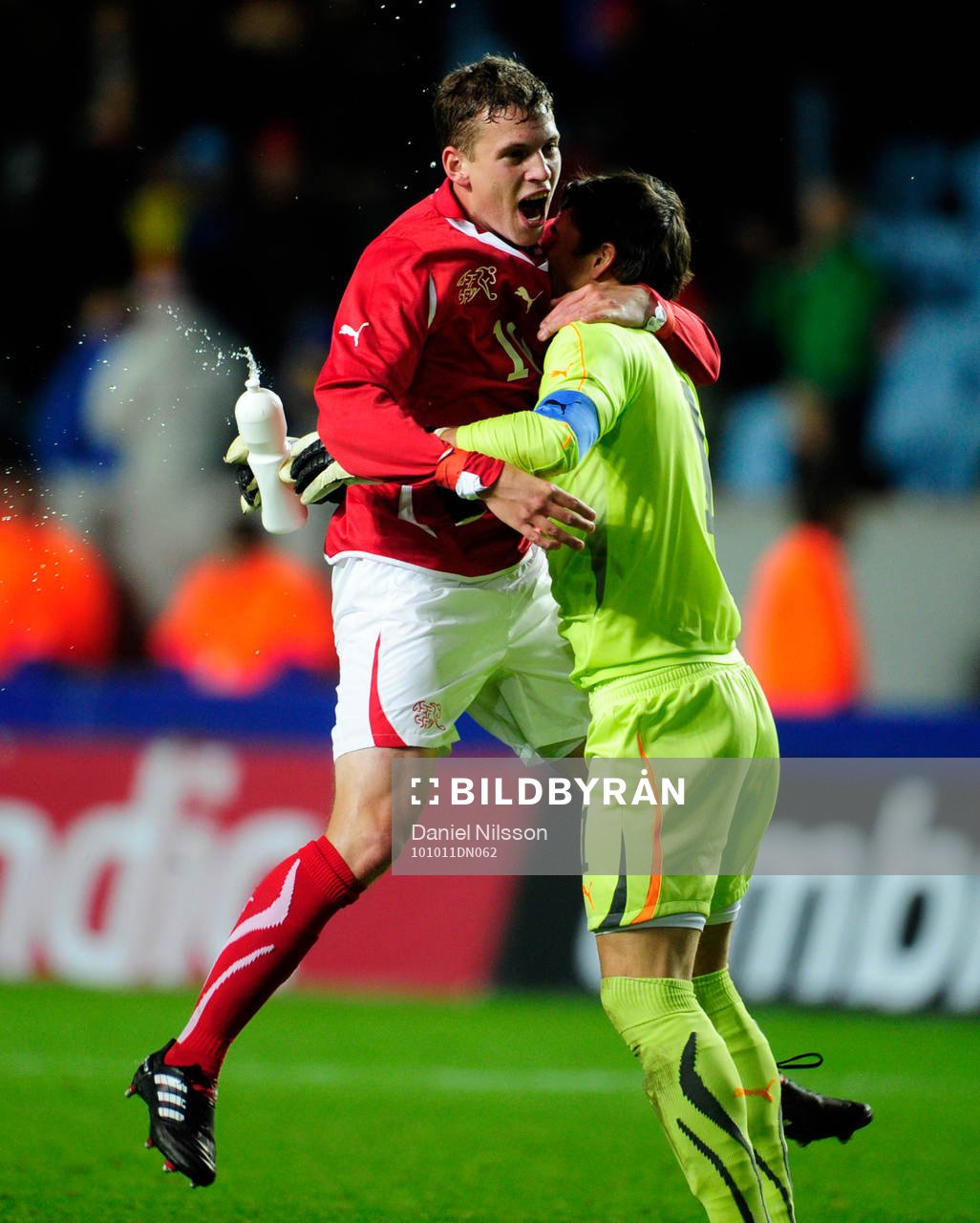 Fabien Frei och Yann Sommer, Schweiz (Målvakt, jubel)