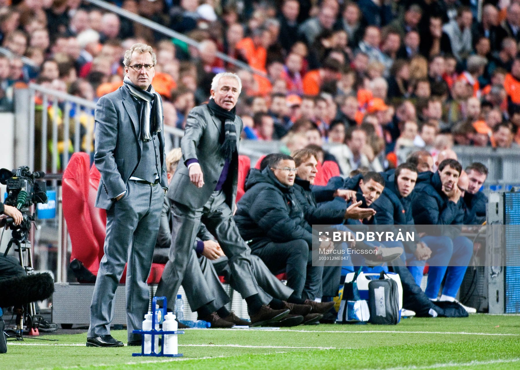 Erik Hamrén, förbundskapten och Bert van Marwijk, Holland