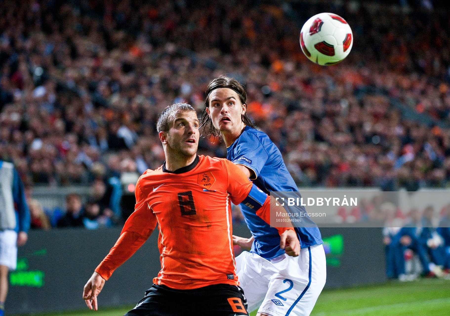 Rafael van der Vaart, Holland och Mikael Lustig, Sverige