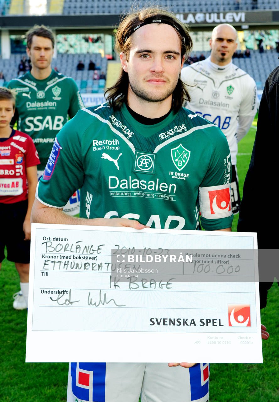 Robbin Sellin, Brage får en check från Svenska Spel för