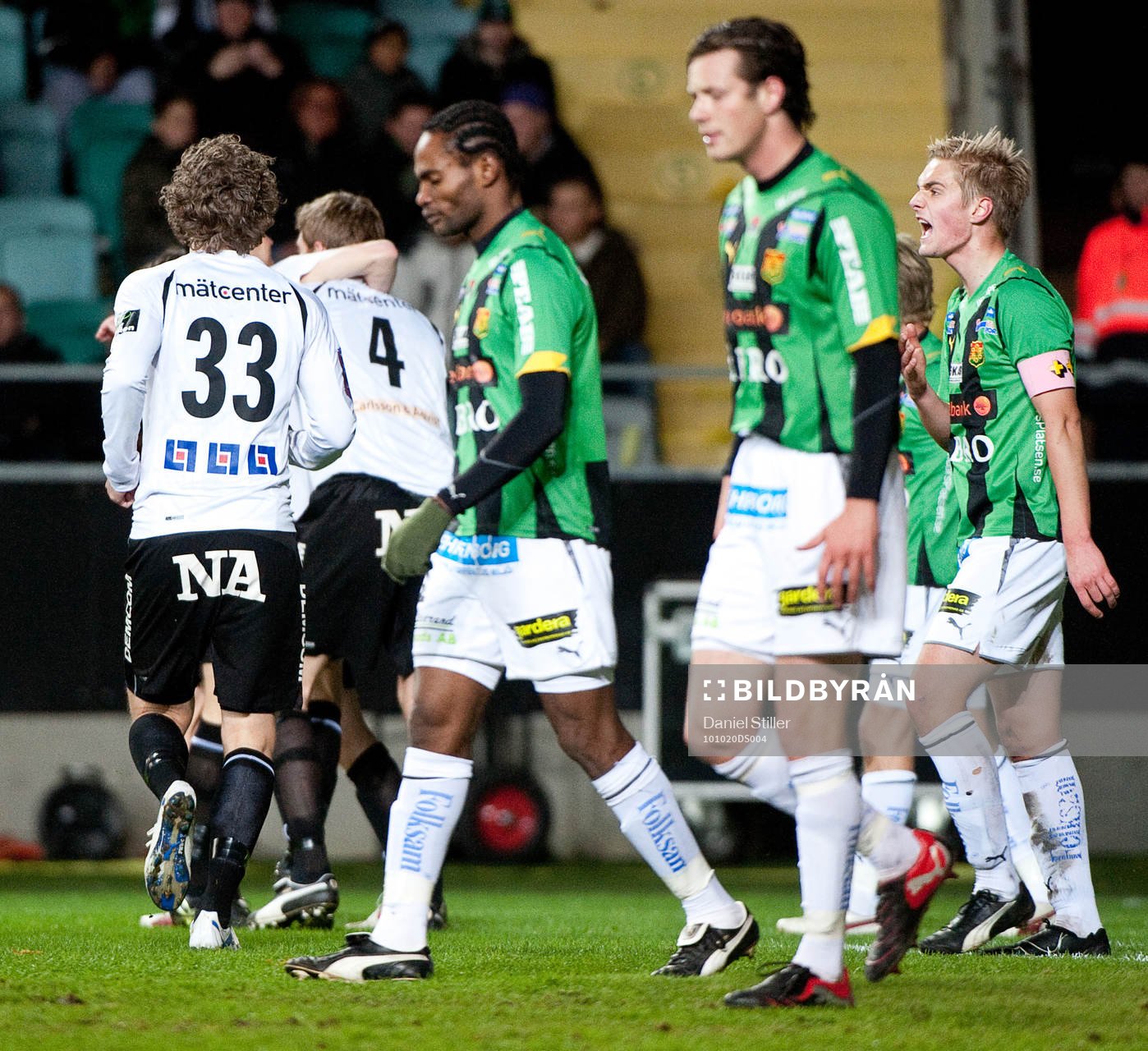 Gais gör 0-1 genom att Johan Mårtensson, GAIS (th) gör