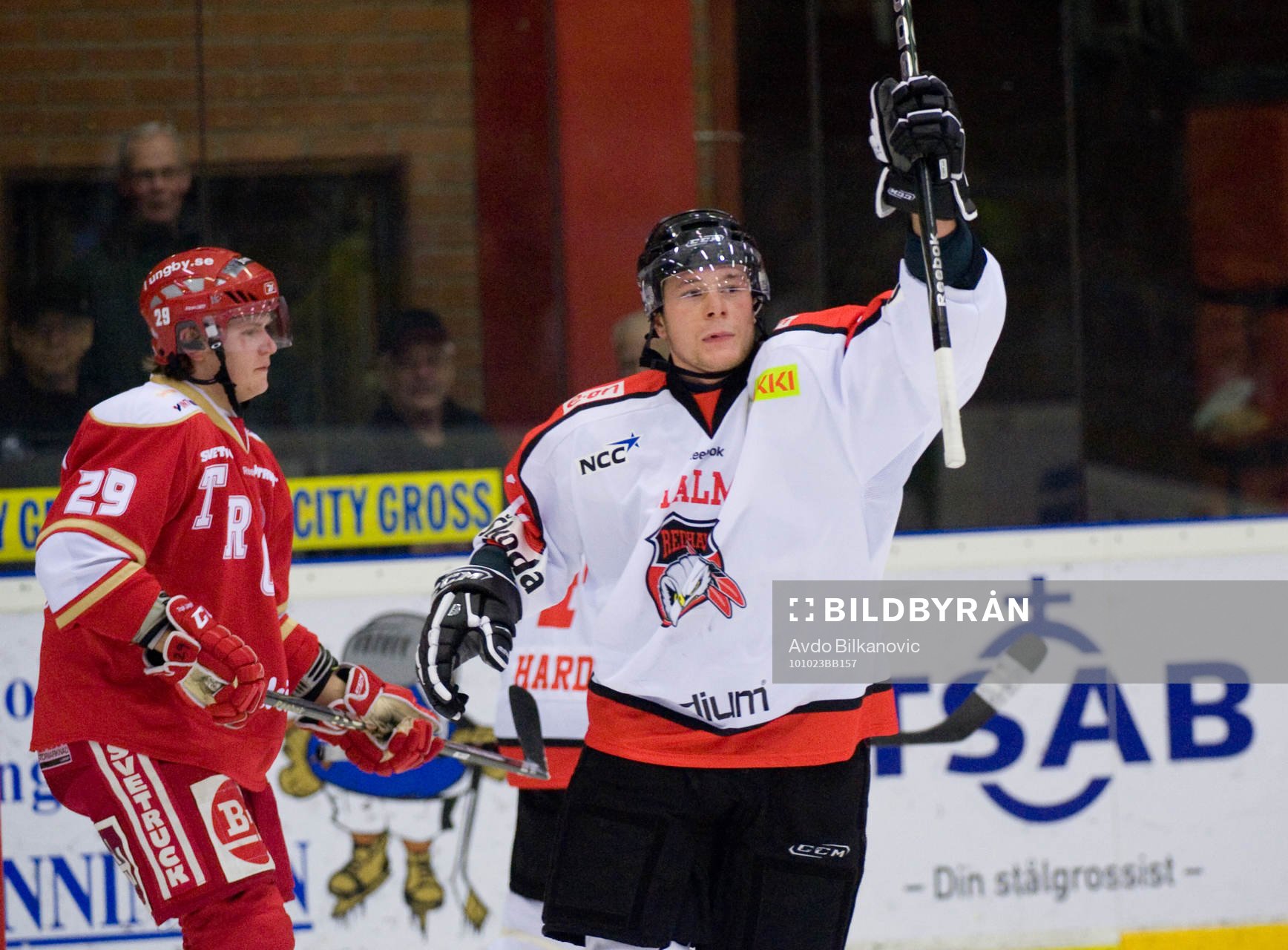 Jan Urbas, Malmö , jubel, Troja spelare, depp i bakgrunden