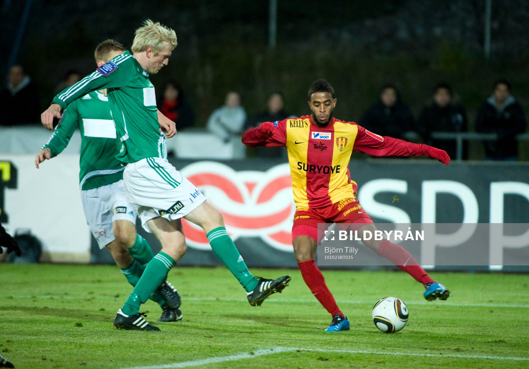 Carl Nyström, Väsby och Yussuf Saleh, Syrianska (0-3)
