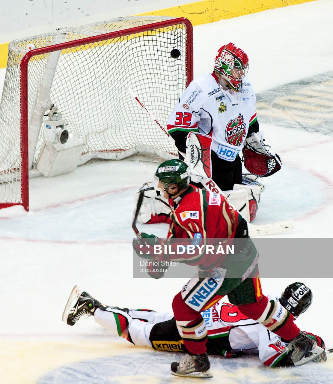 Per-Johan Axelsson, Frölunda, gör 2-0