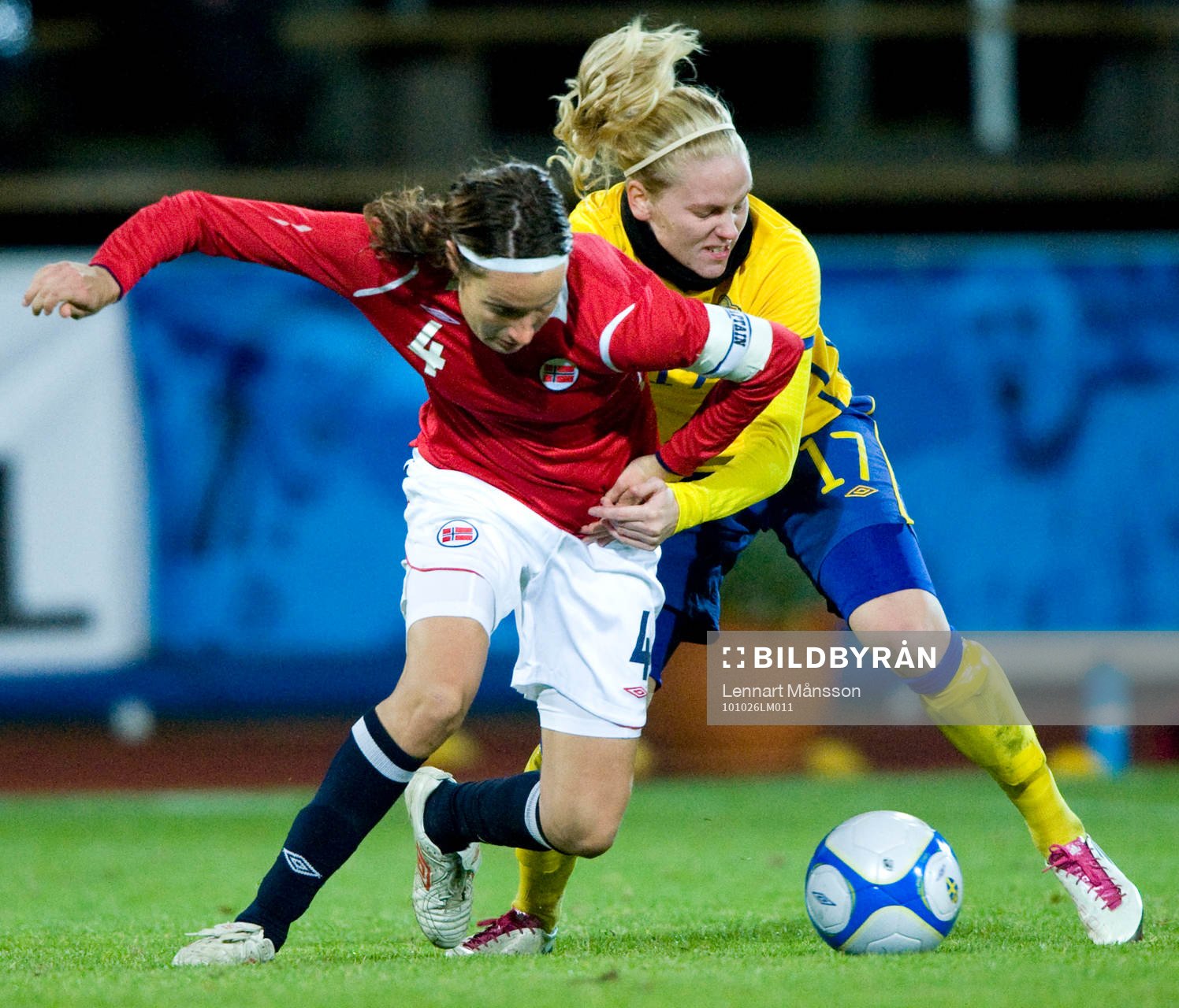 Lisa Dahlkvist, Sverige, mot Ingvild Stensland, Norge