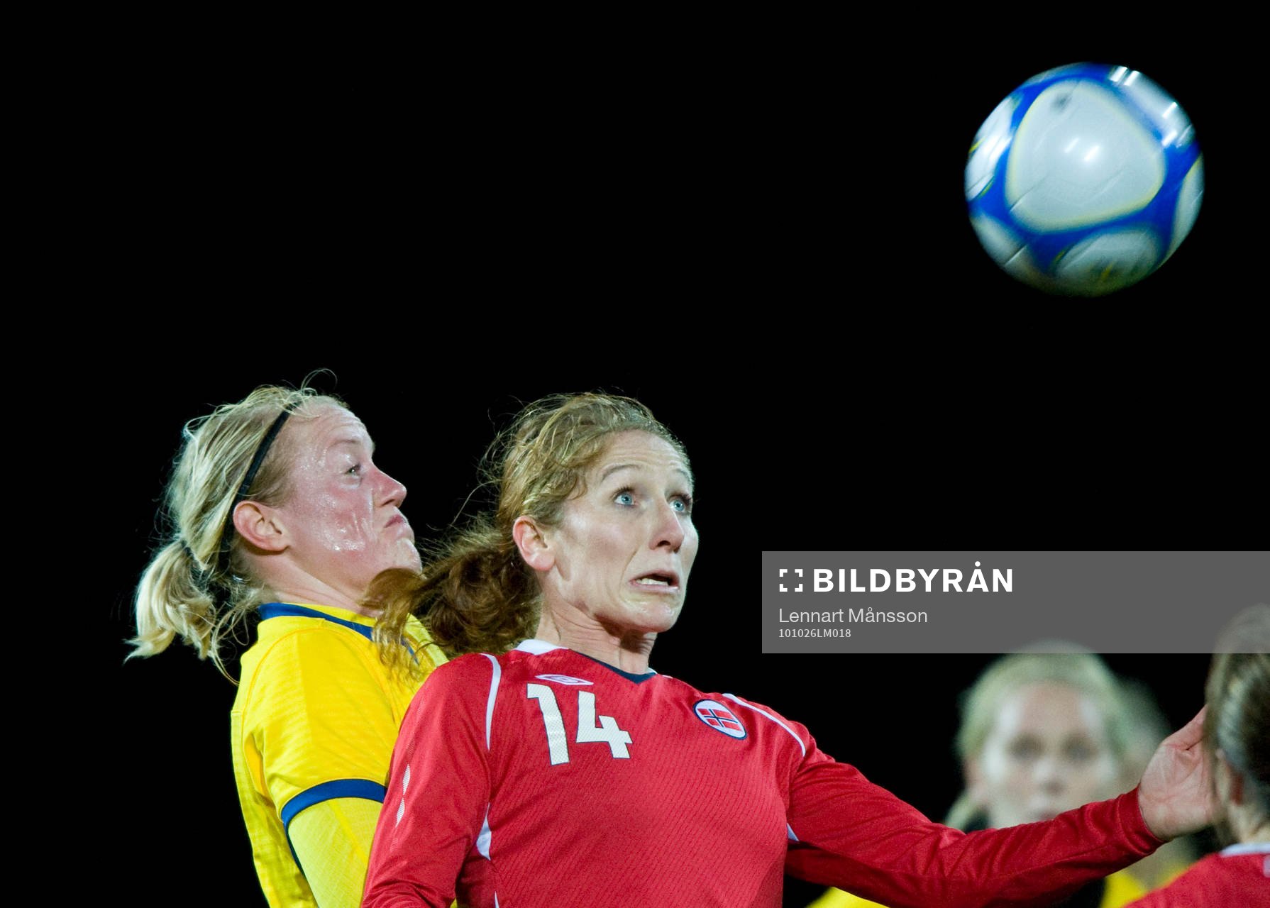 Lise Klaveness, Norge och Marie Hammarström, Sverige