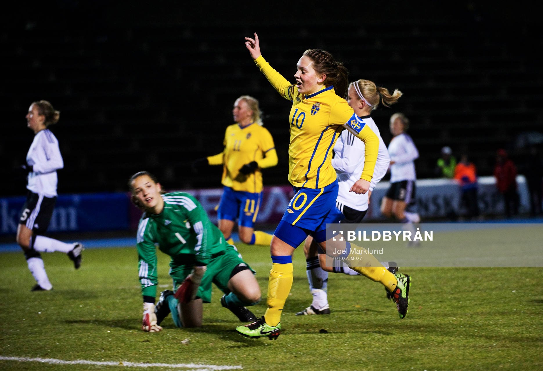 Elin Rubensson, Sverige, jubel