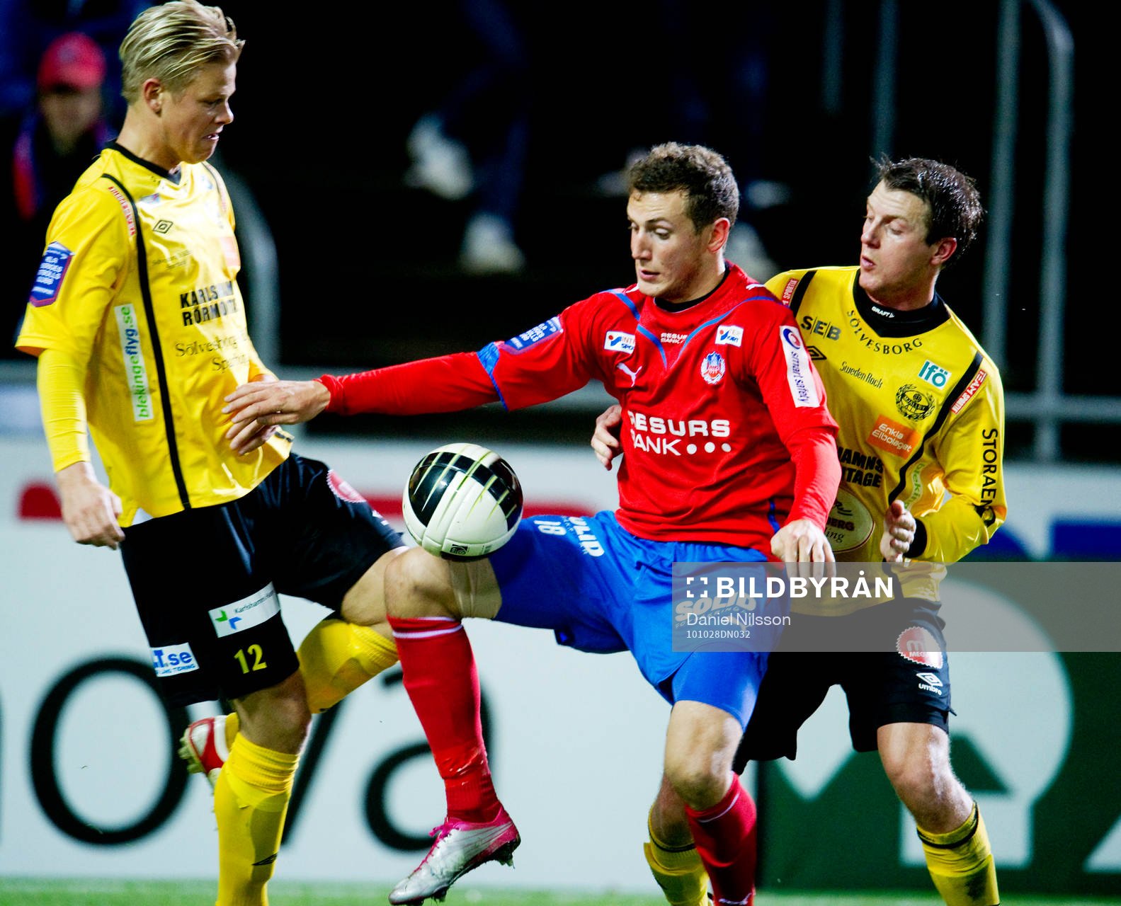 Alexander Gerndt, Helsingborg mot 2 Mjällby spelare