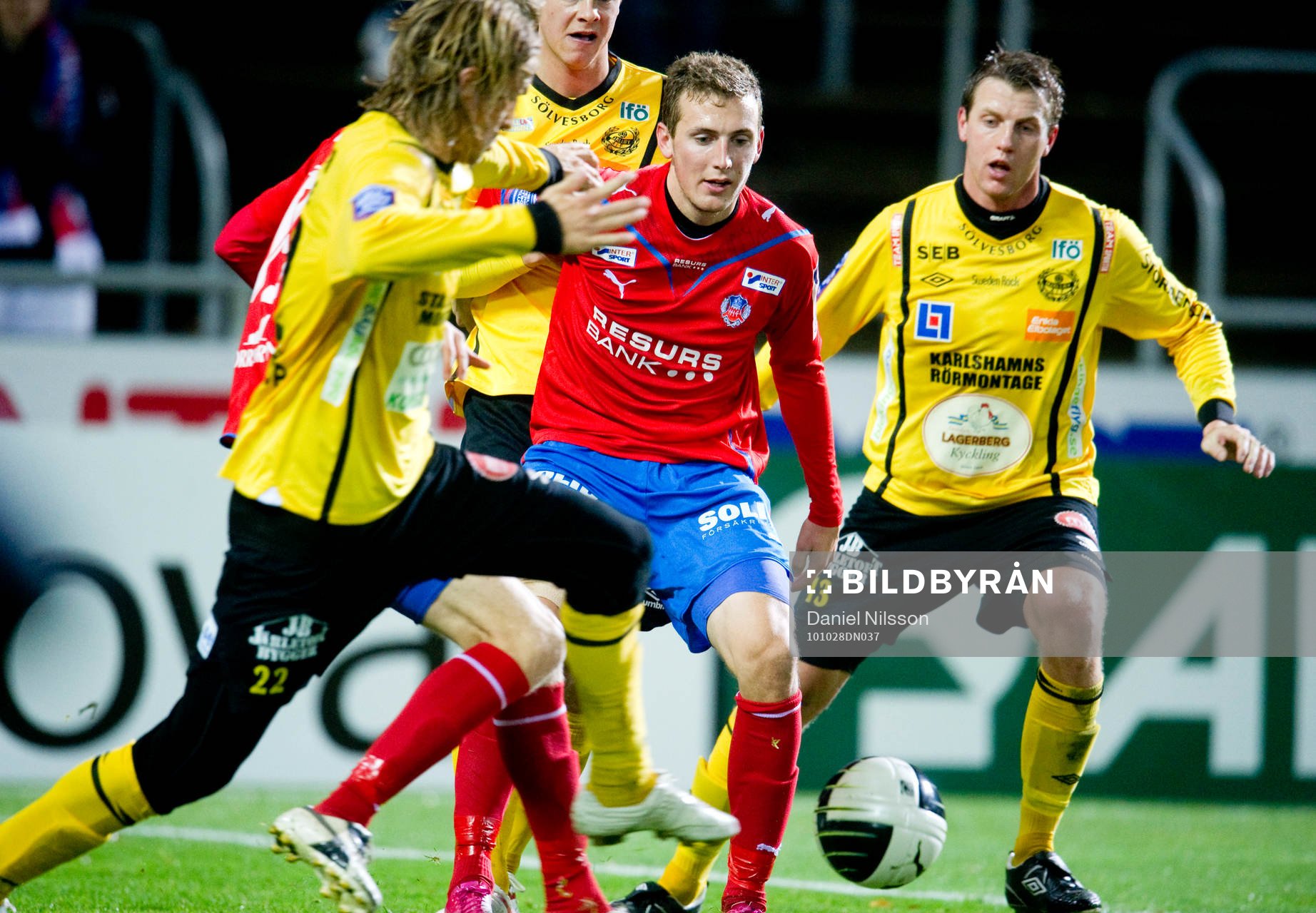 Alexander Gerndt, Helsingborg mot 3 Mjällby spelare