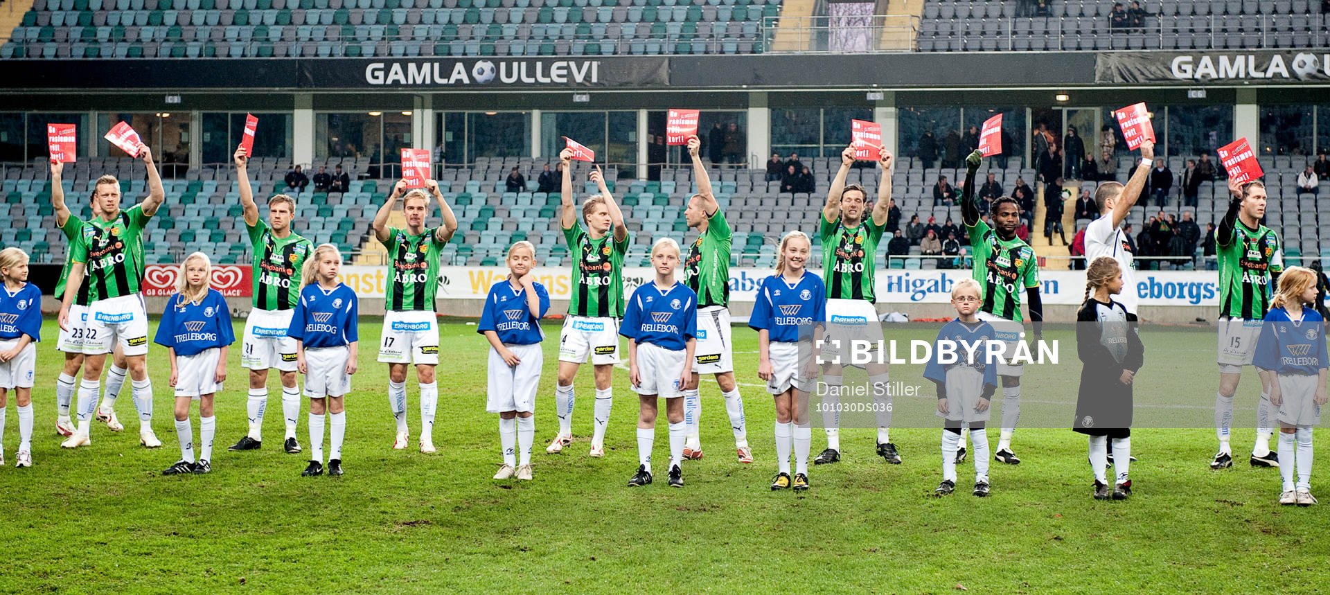 Gais ger rött kort till rasismen