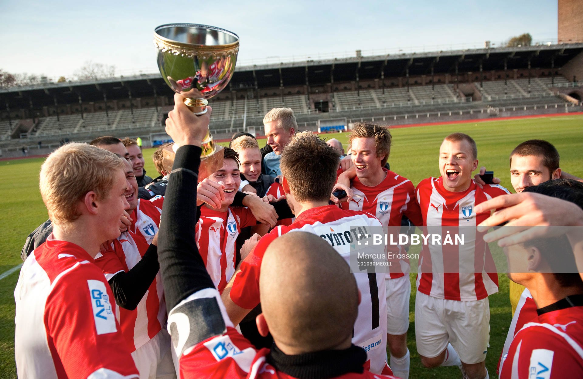 Jubel i Malmö, Svenska Mästare 2010. Glädje, pokal