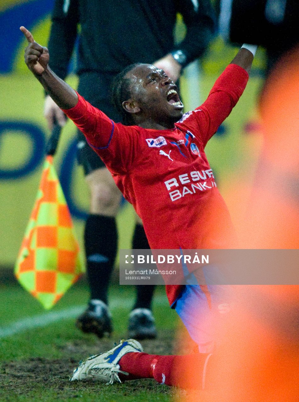 0-2 May Mahlangu, jubel och tackar högre makter