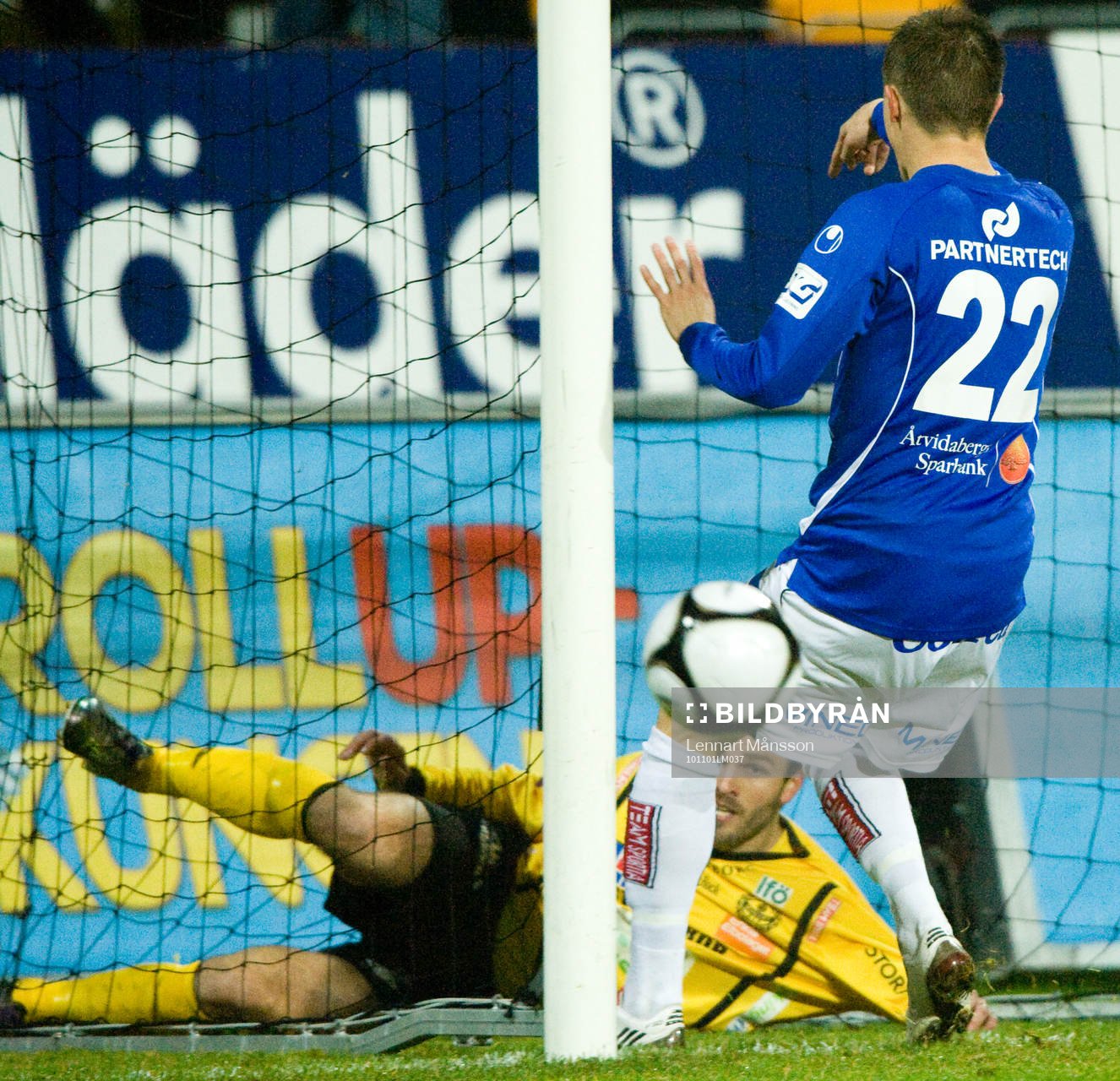 0-1 Paulus Roiha gör mål, Jesper Westerberg försöker