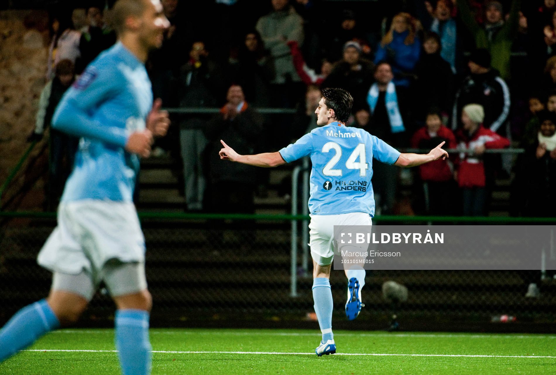  Agon Mehmeti, Malmö firar sitt mål, jubel.