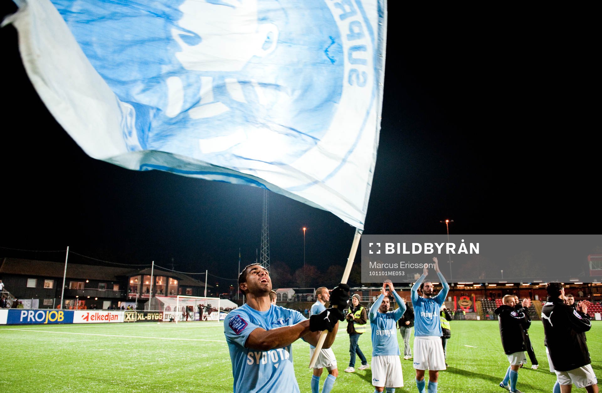 Wilton Figueiredo, Malmö vevar Malmös flagga
