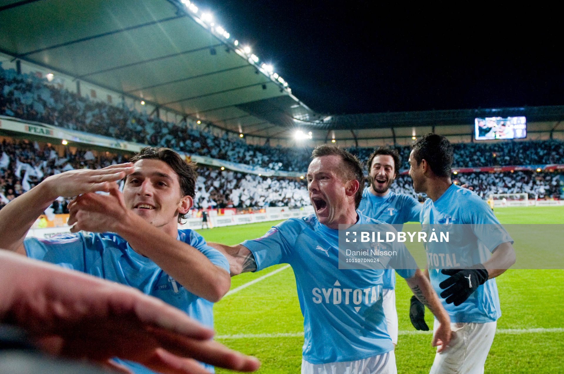 Agon Mehmeti, Malmö gjorde 2-0. Jubel