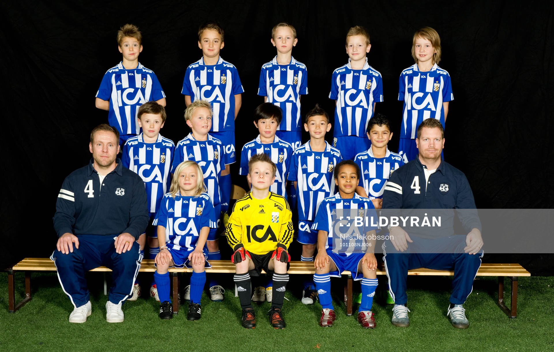 Bakre raden från vänster, Joel Kummander, Stefan Curic,
