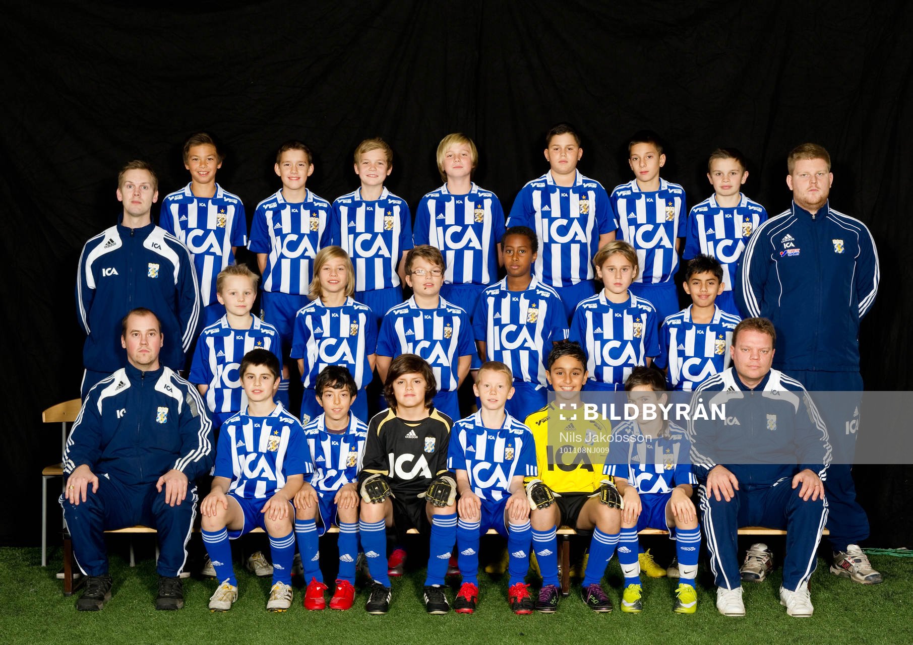 Bakre raden från vänster: Sebastian Ovdahl, Drin Ismaili,