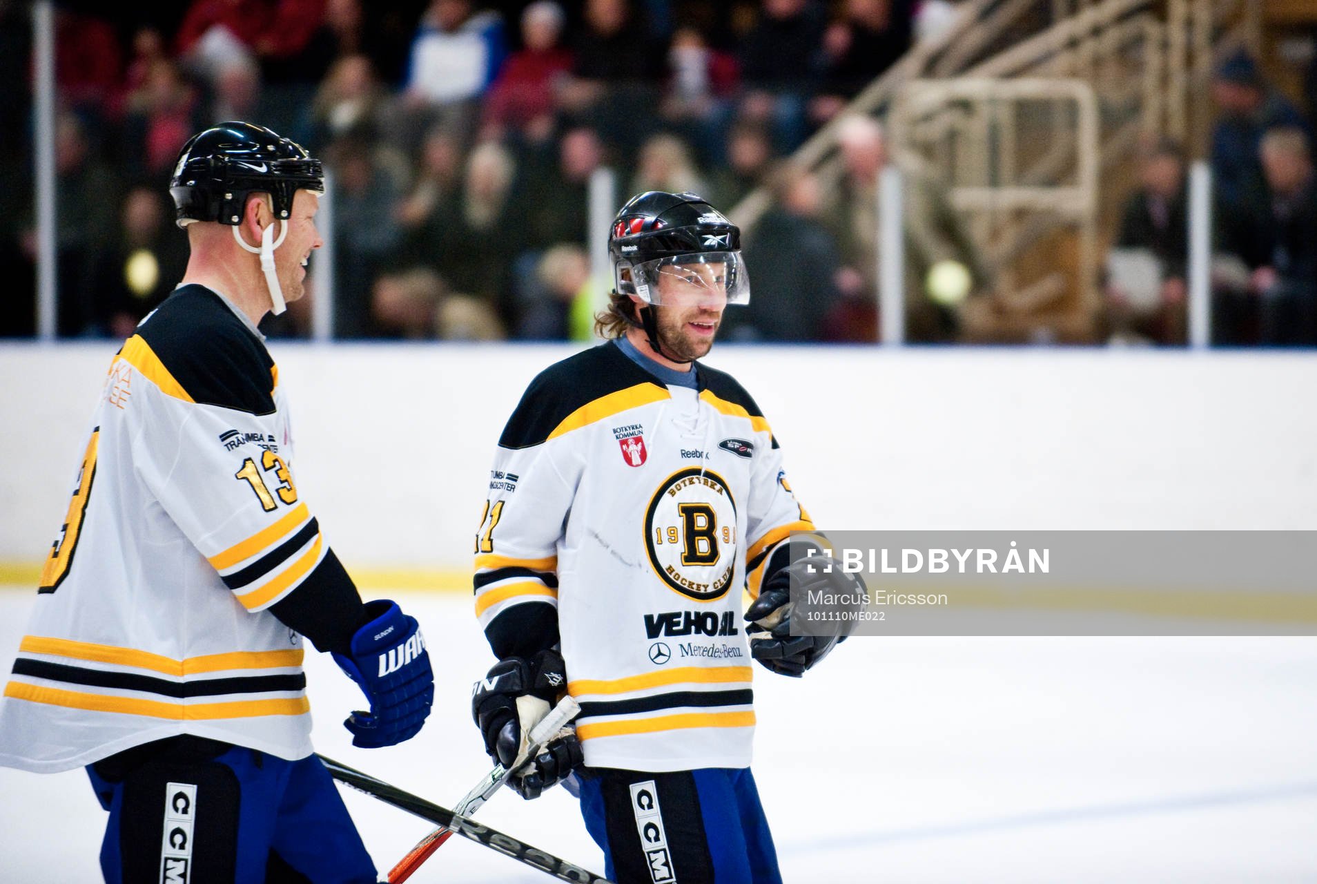 Ishockey, Sven Tumba Johansson hedras med en liten match