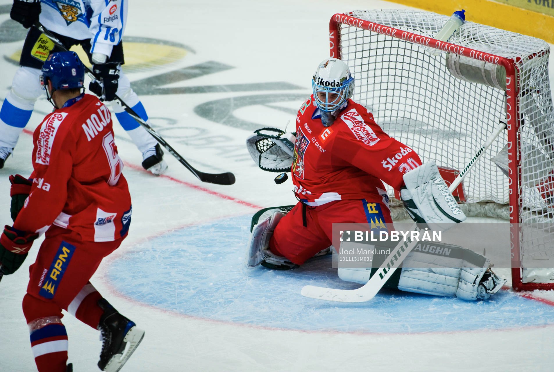 Marek Schwarz, målvakt, Tjeckien, räddar ett skott