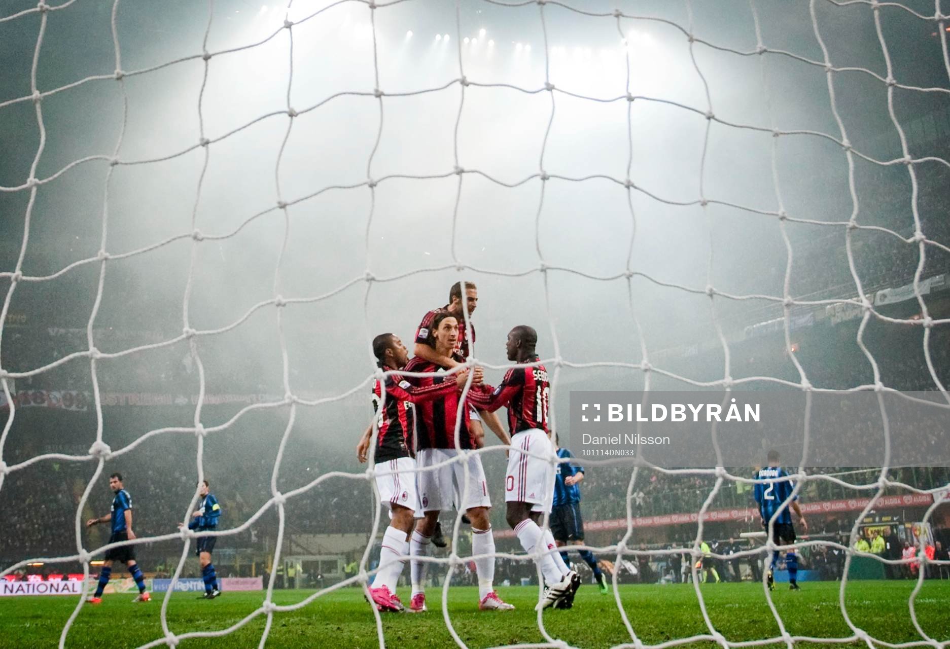 Zlatan Ibrahimovic, Milan gjorde 1-0 på straff bakom Luca