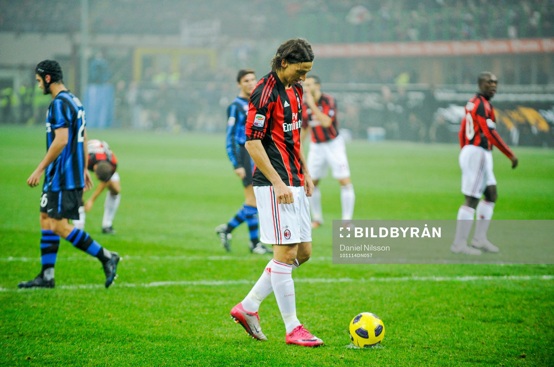 Zlatan Ibrahimovic, Milan skall skjuta straff, straffspark