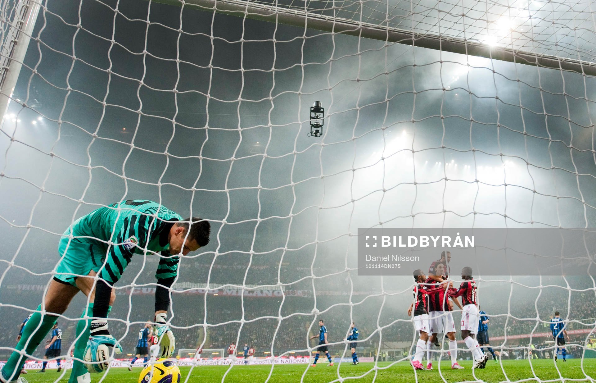 Zlatan Ibrahimovic, gör mål på straff bakom Luca