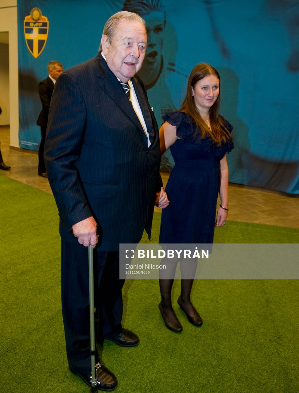 Gröna Mattan: Lennart Johansson med barnbarn Nicolle