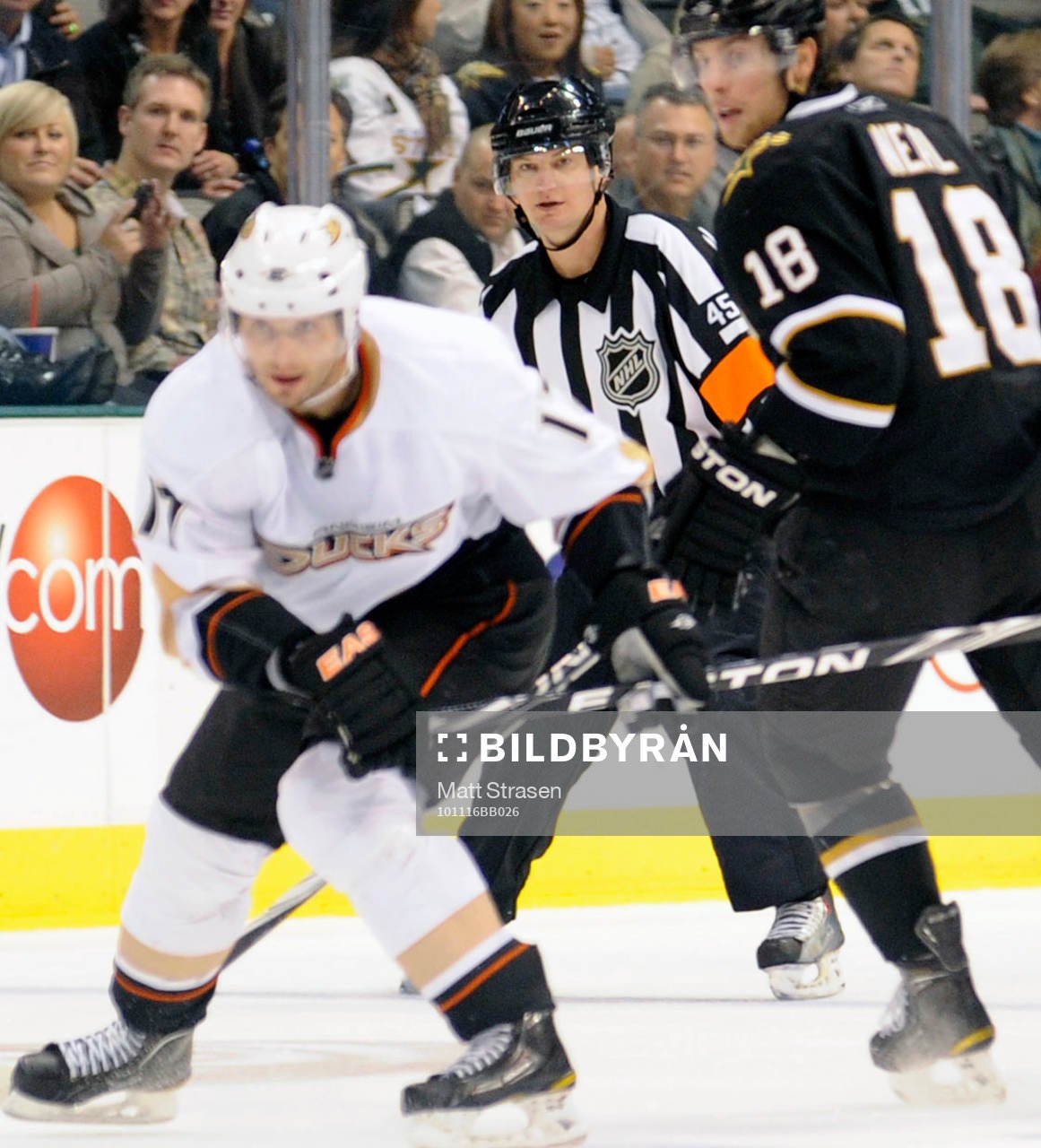 Lubomir Visnovsky,  Anaheim, Marcus Vinnerborg, domare och