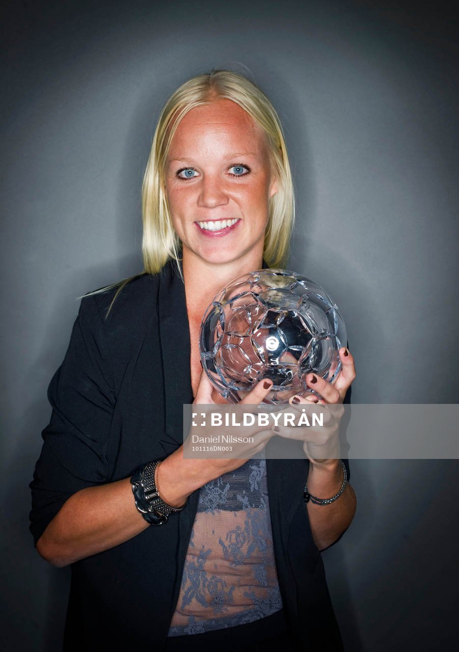 Årets mittfältare Caroline Seger