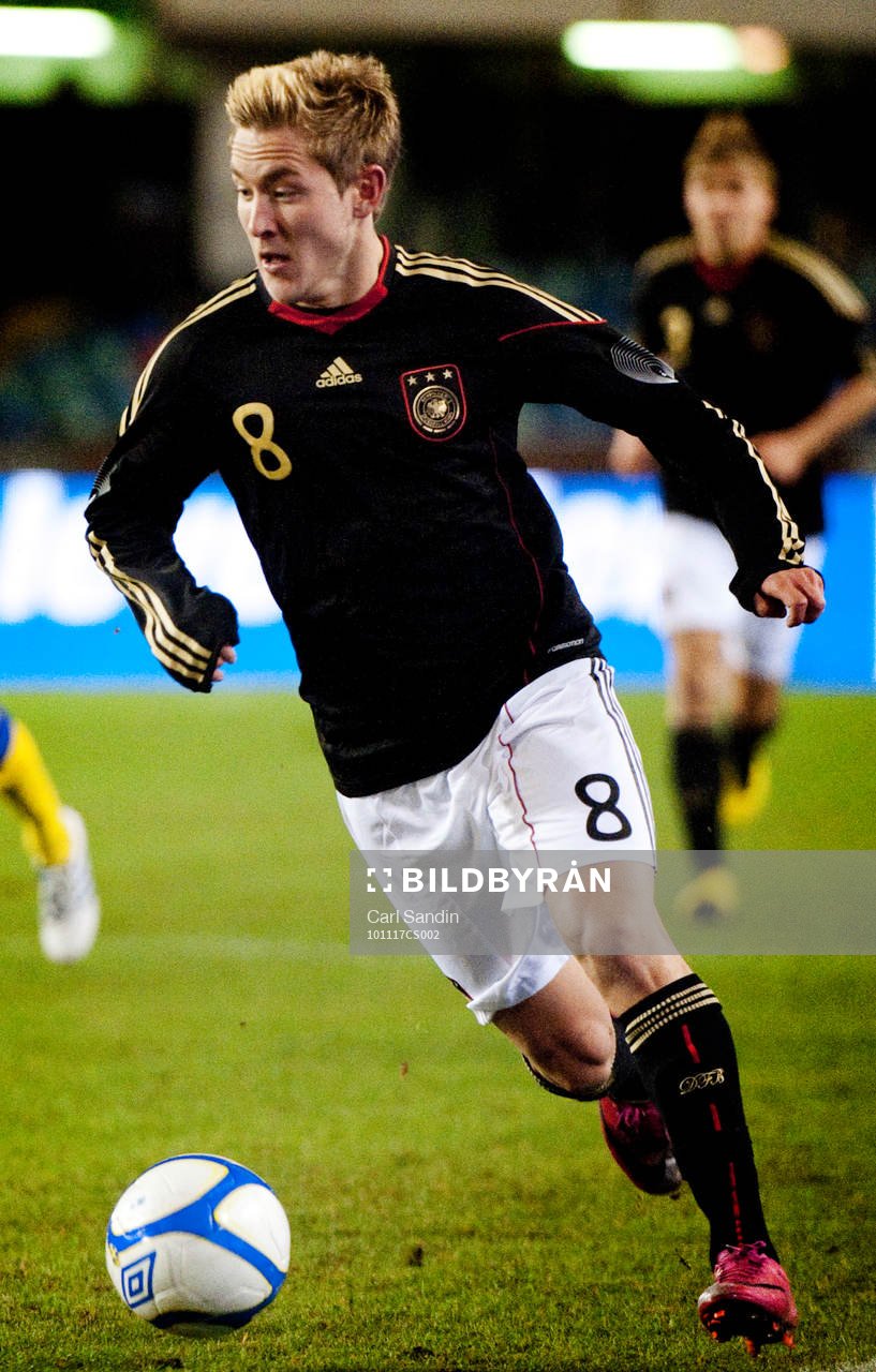Lewis Holtby