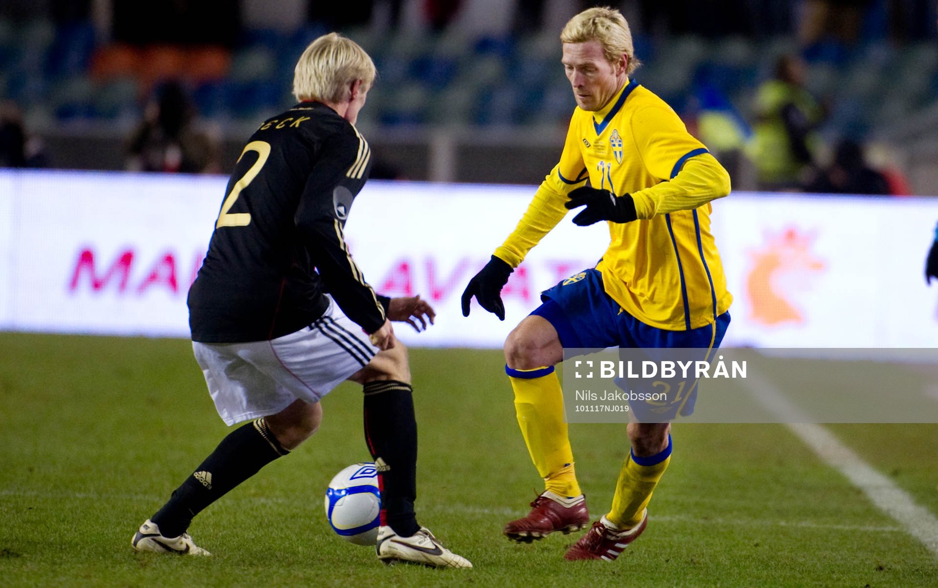 Christian Wilhelmsson, Sverige, slår en tunnel på Andreas