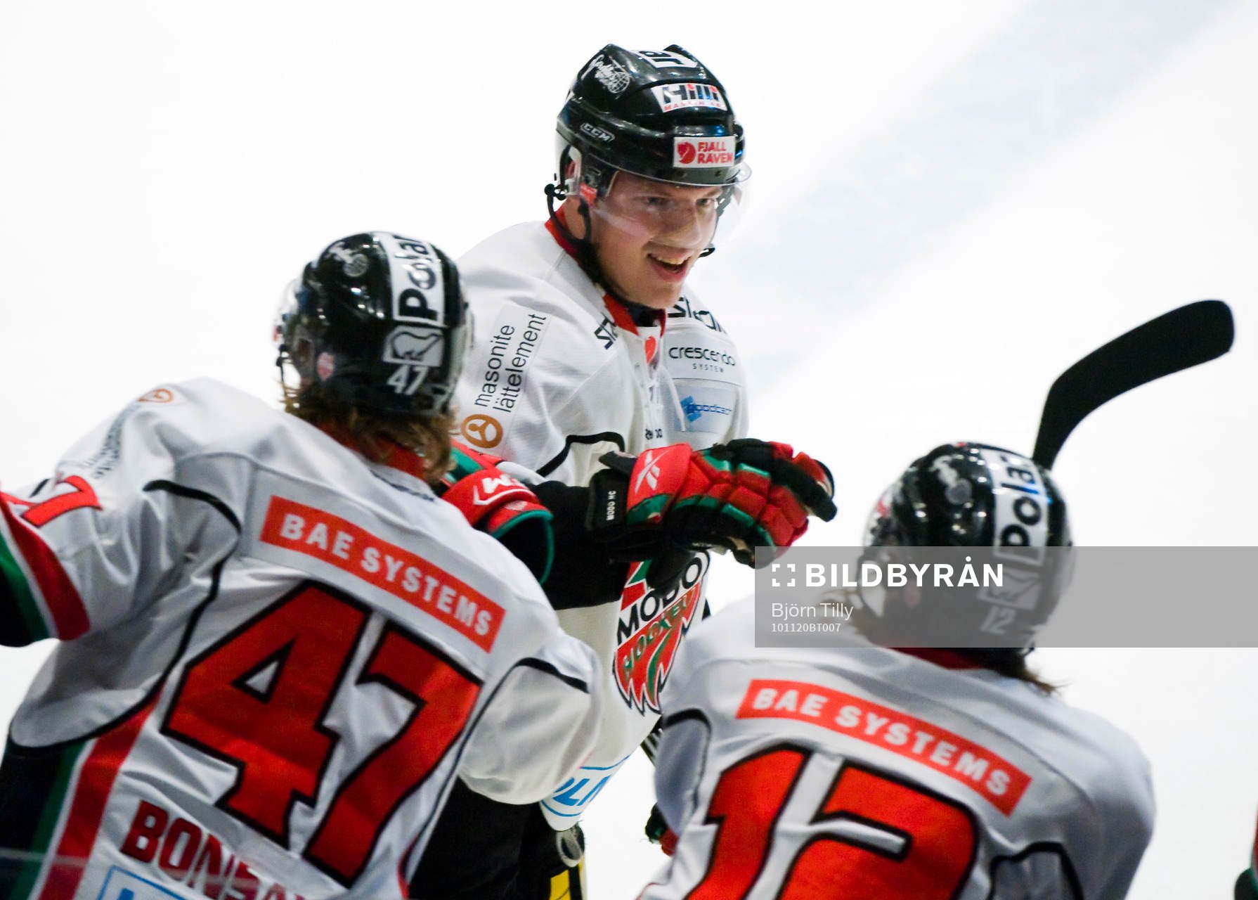 Morten Madsen, Modo