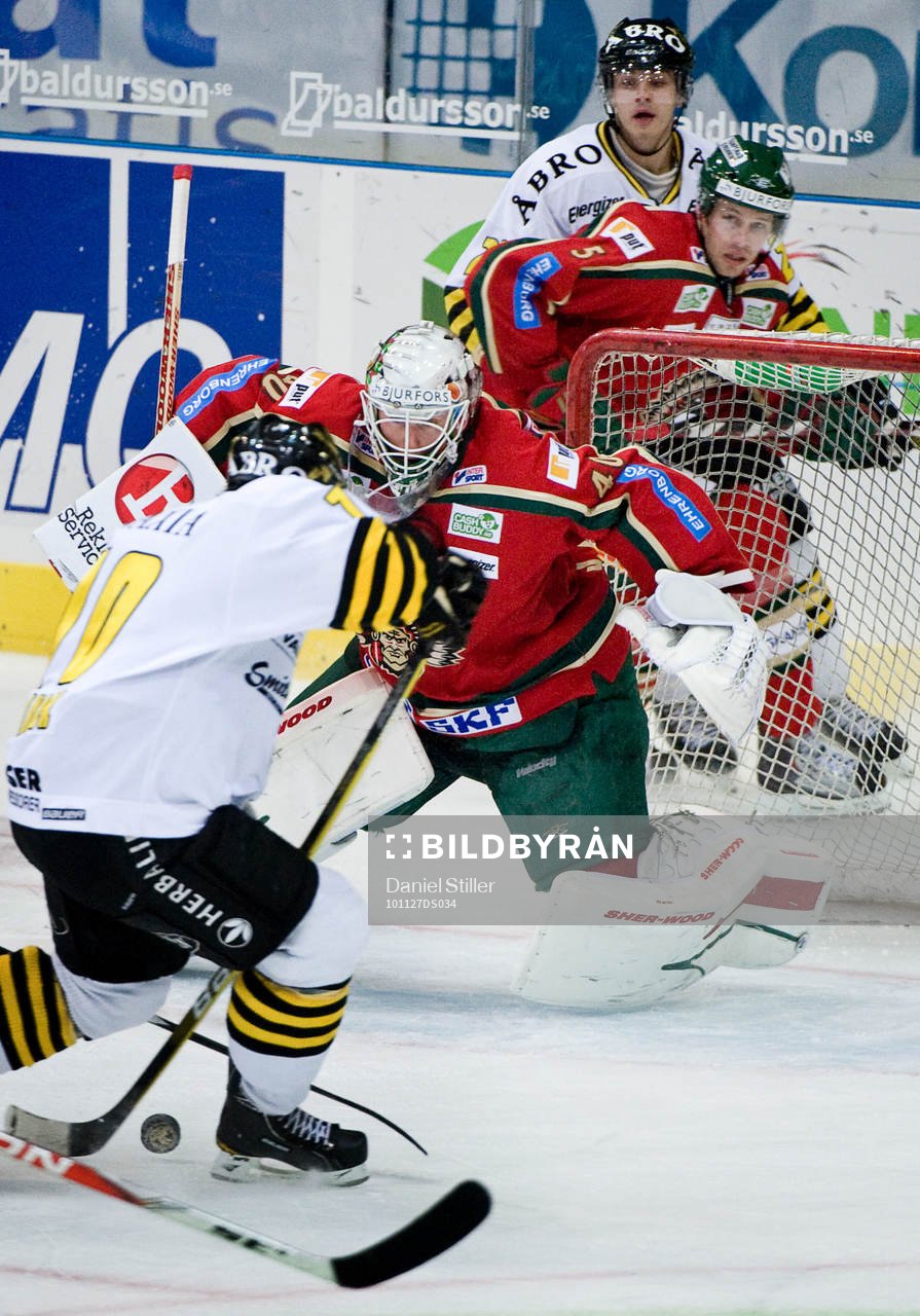 Peter Nolander, AIK, Johan Holmqvist, målvakt Frölunda