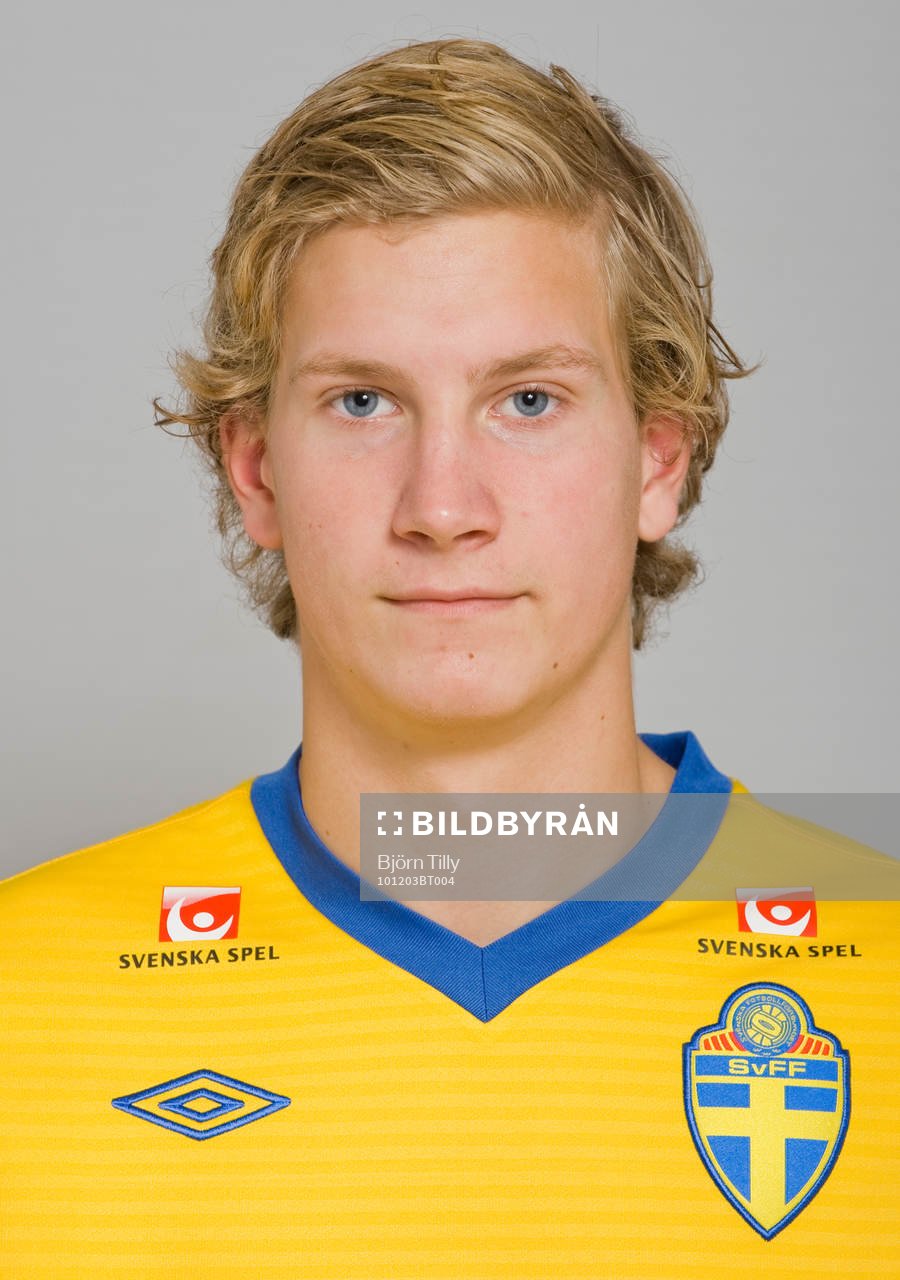 Oliver Silverholt, Sverige