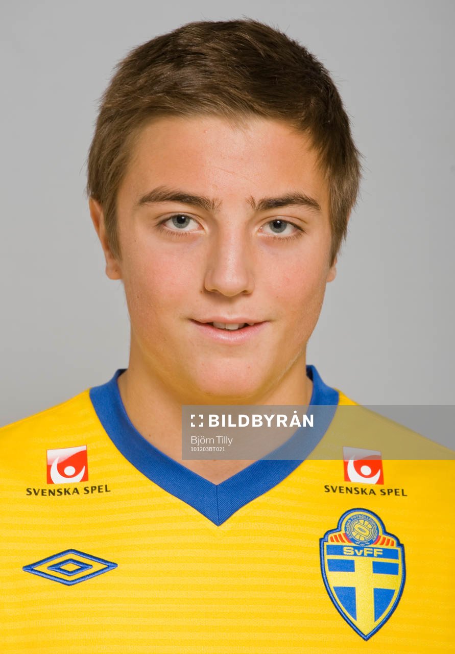 Dennis Olsson, Sverige