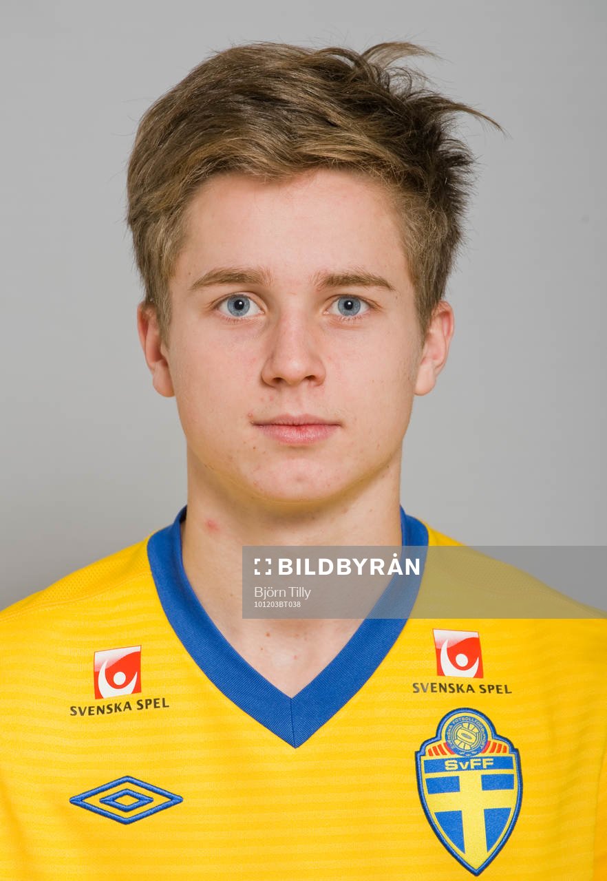 Adam Lundquist, Sverige