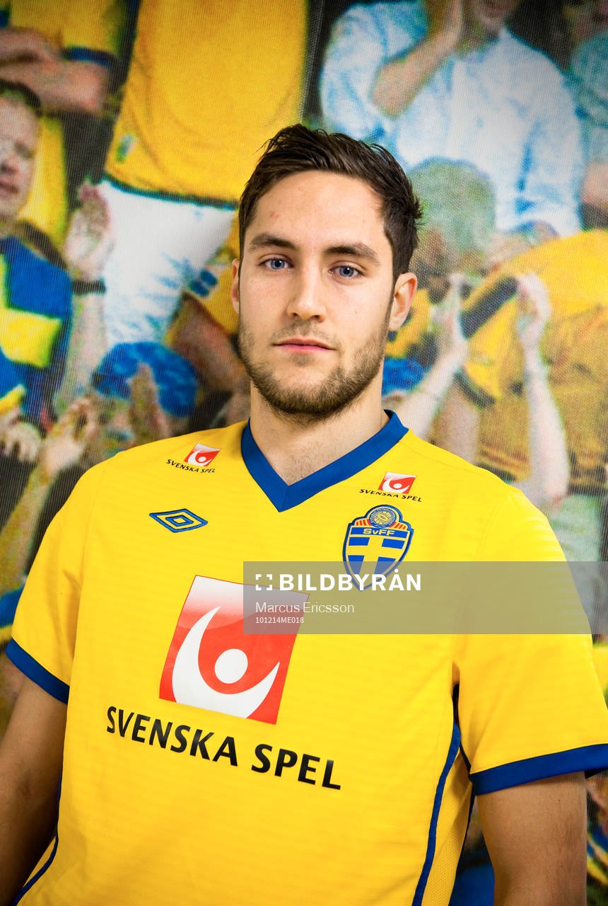 Niklas Backman som får följa med på januariturnén