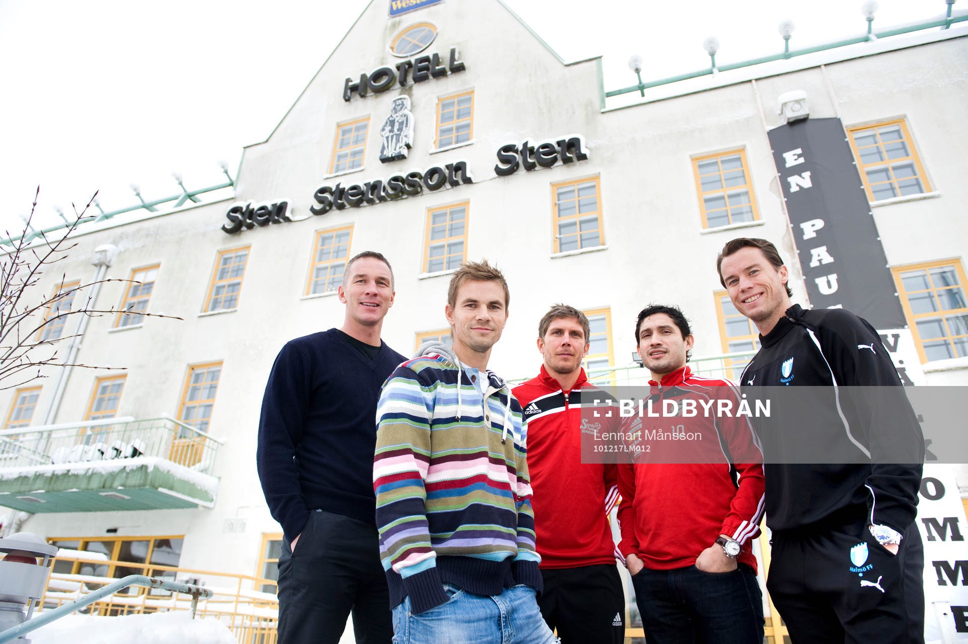 Fotboll, elitfotbollsspelare går tränarkurs, från