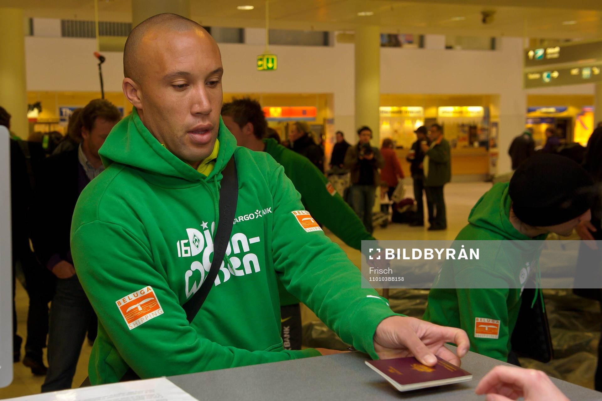 Mikael SILVESTRE på flygplatsen
