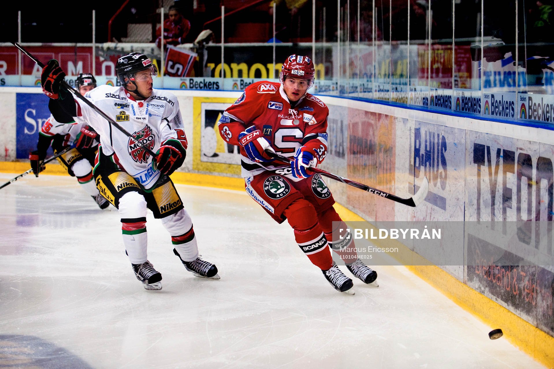 Jacob Blomqvist, Modo, jagar Julian Jakobsen, Södertälje