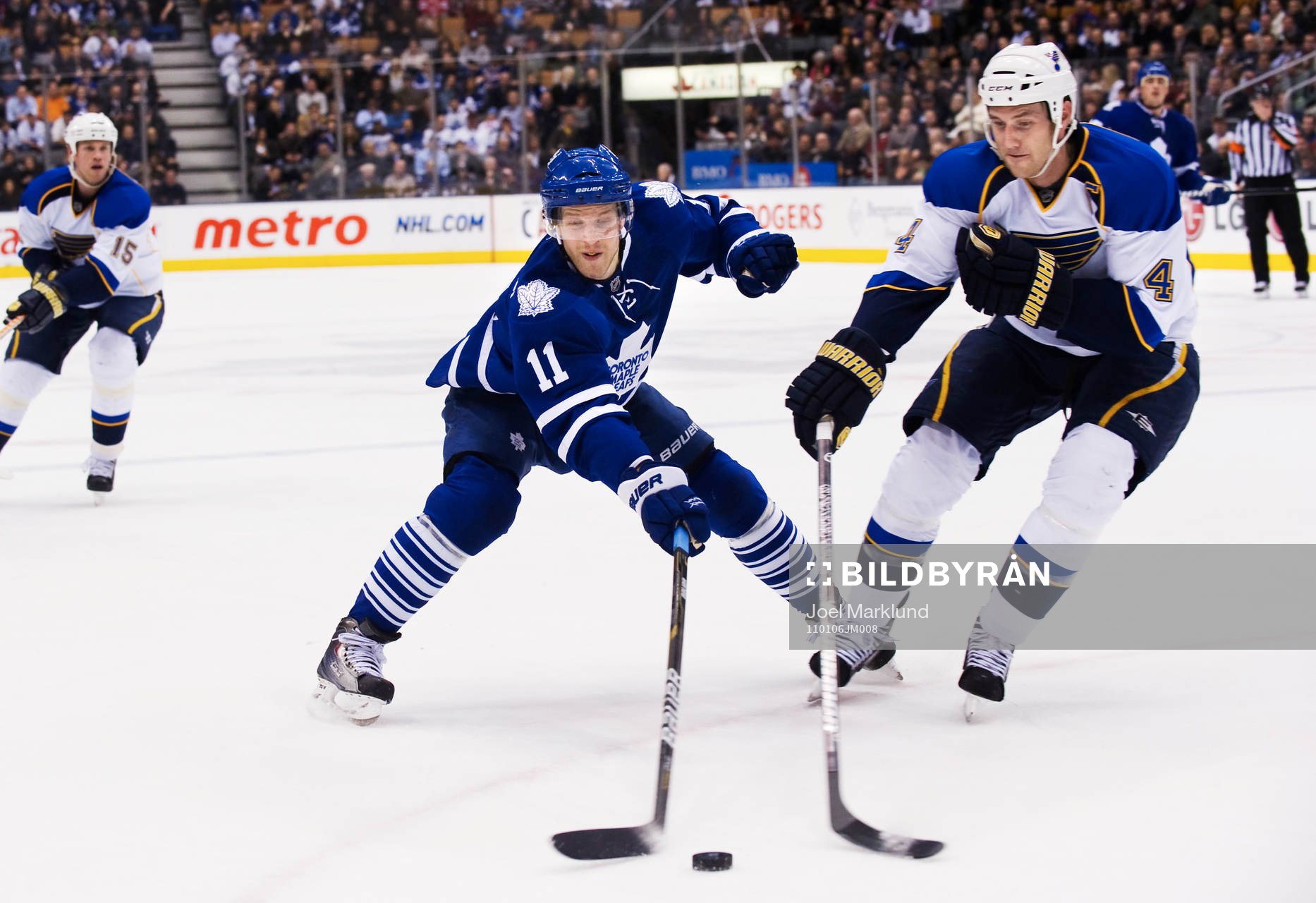 Fredrik Sjöström, Toronto, utmanar Eric Brewer, St Louis
