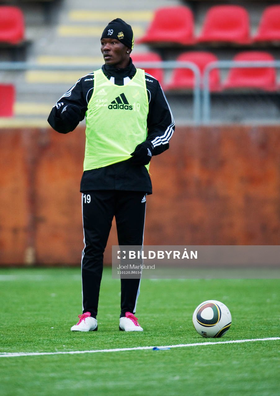 Teteh Bangura