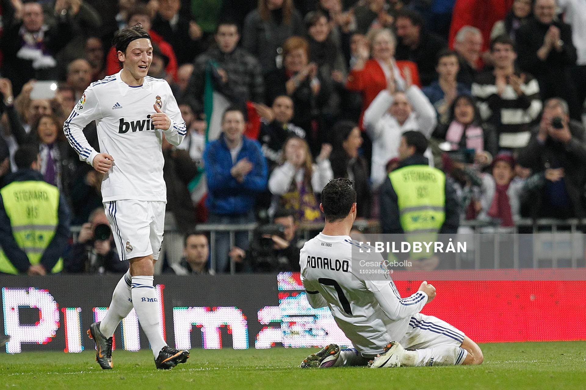 Cristiano Ronaldo och Mesut Özil, Madrid (Jubel)