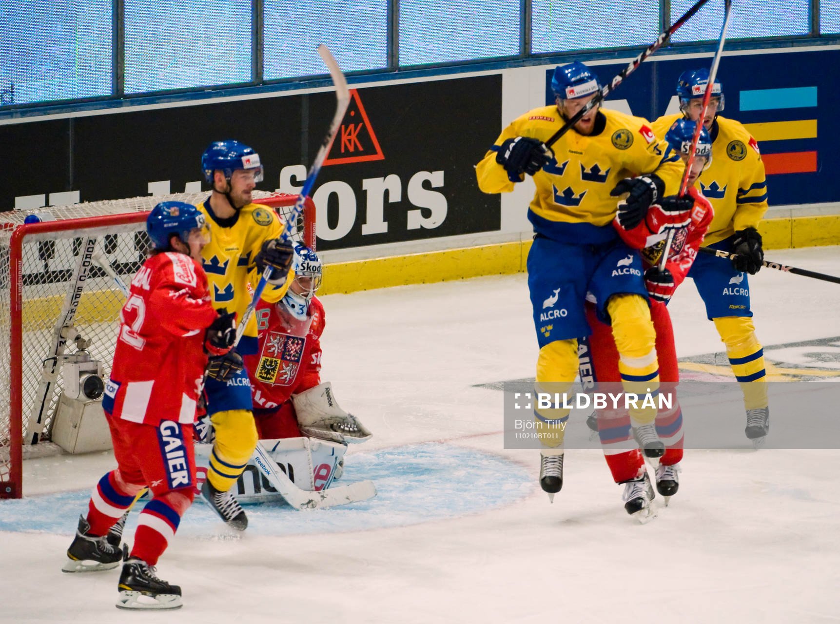 Niklas Persson och Daniel Fernholm, Sverige