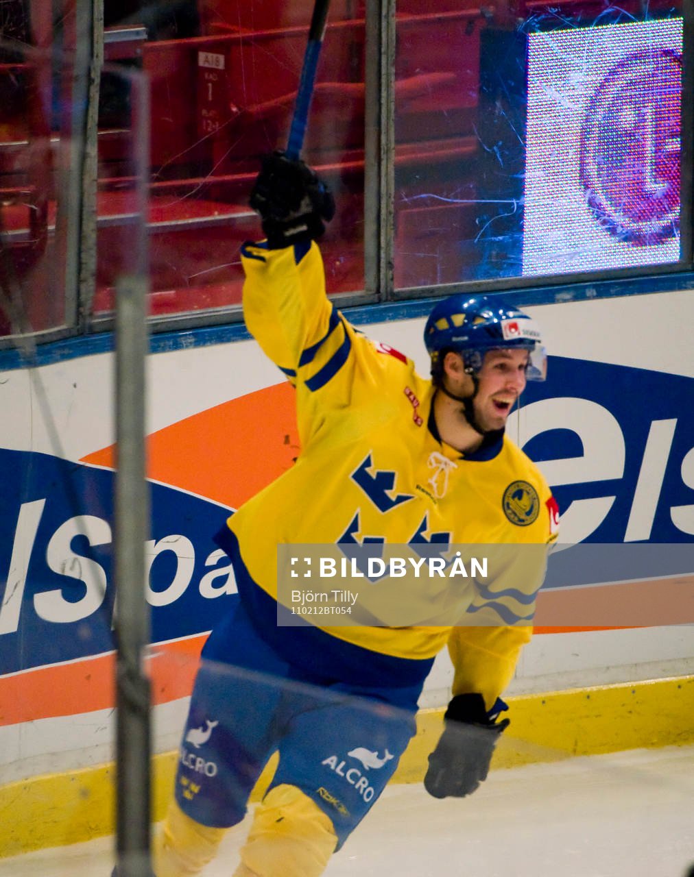 Dick Axelsson, Sverige, jubel
