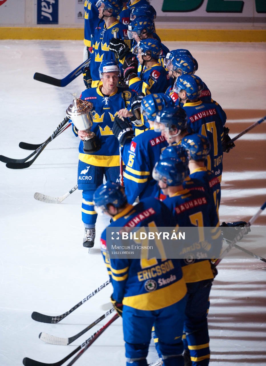 Magnus Johansson, Sverige åker runt med pokalen