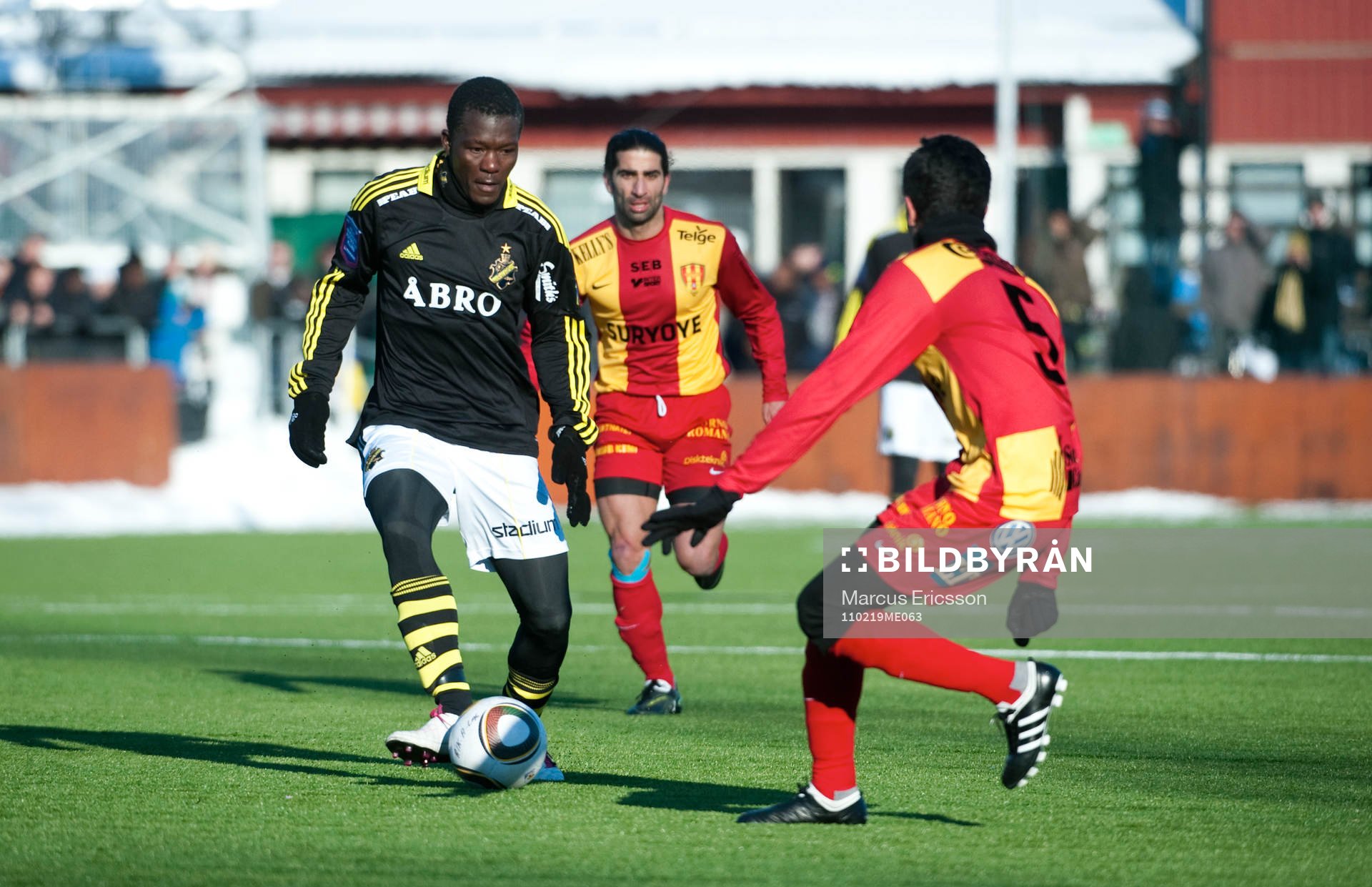 Teteh Bangura, AIK spelar fram